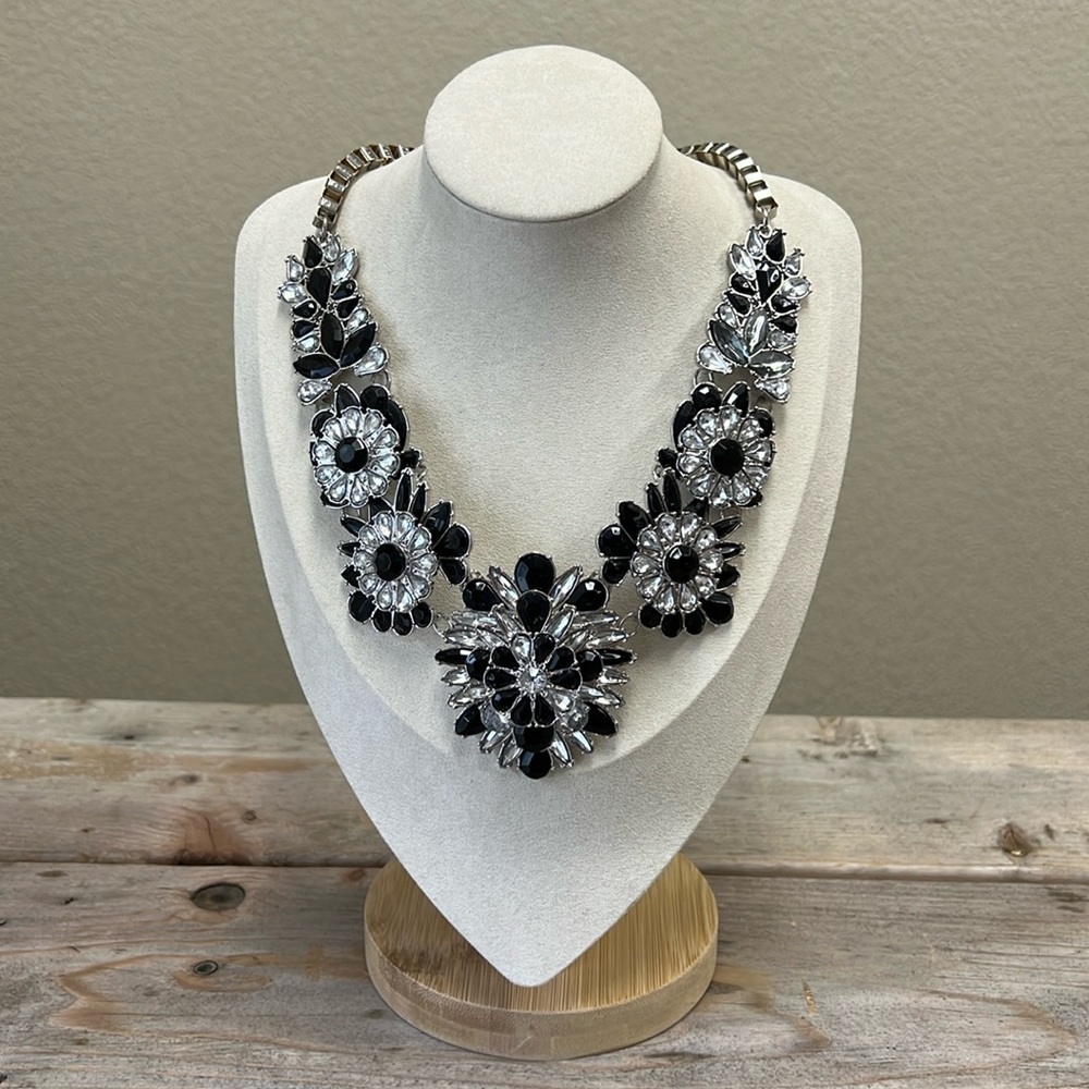 Black & White Rhinestone Floral Necklace